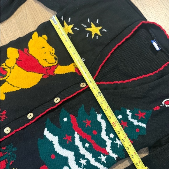 Winnie the Pooh Vintage Christmas Cardigan- Size: Small - Picture 6 of 7